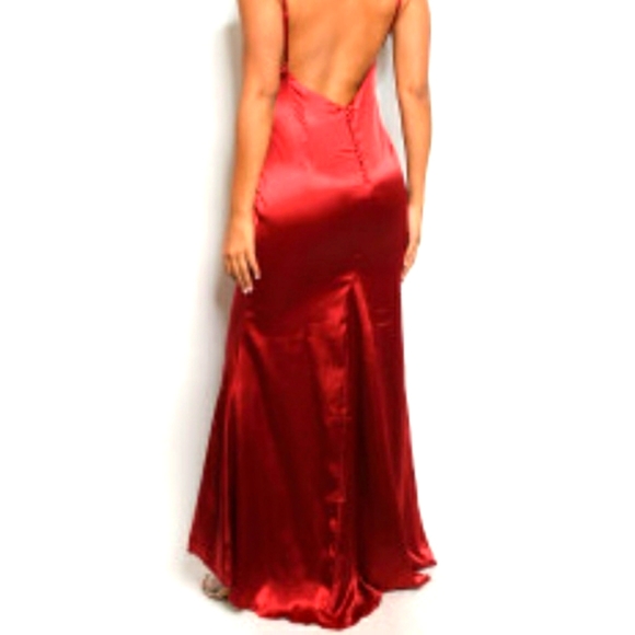Hollywood Glam red satin dress - Picture 4 of 13